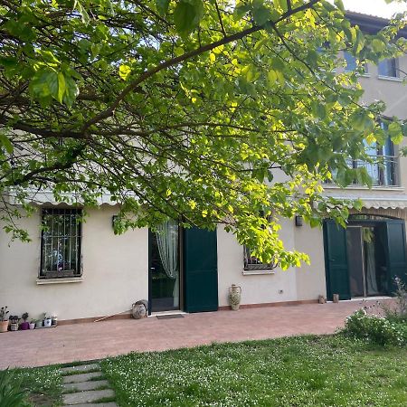 Monte Maino Bed & Breakfast Desenzano del Garda Ngoại thất bức ảnh