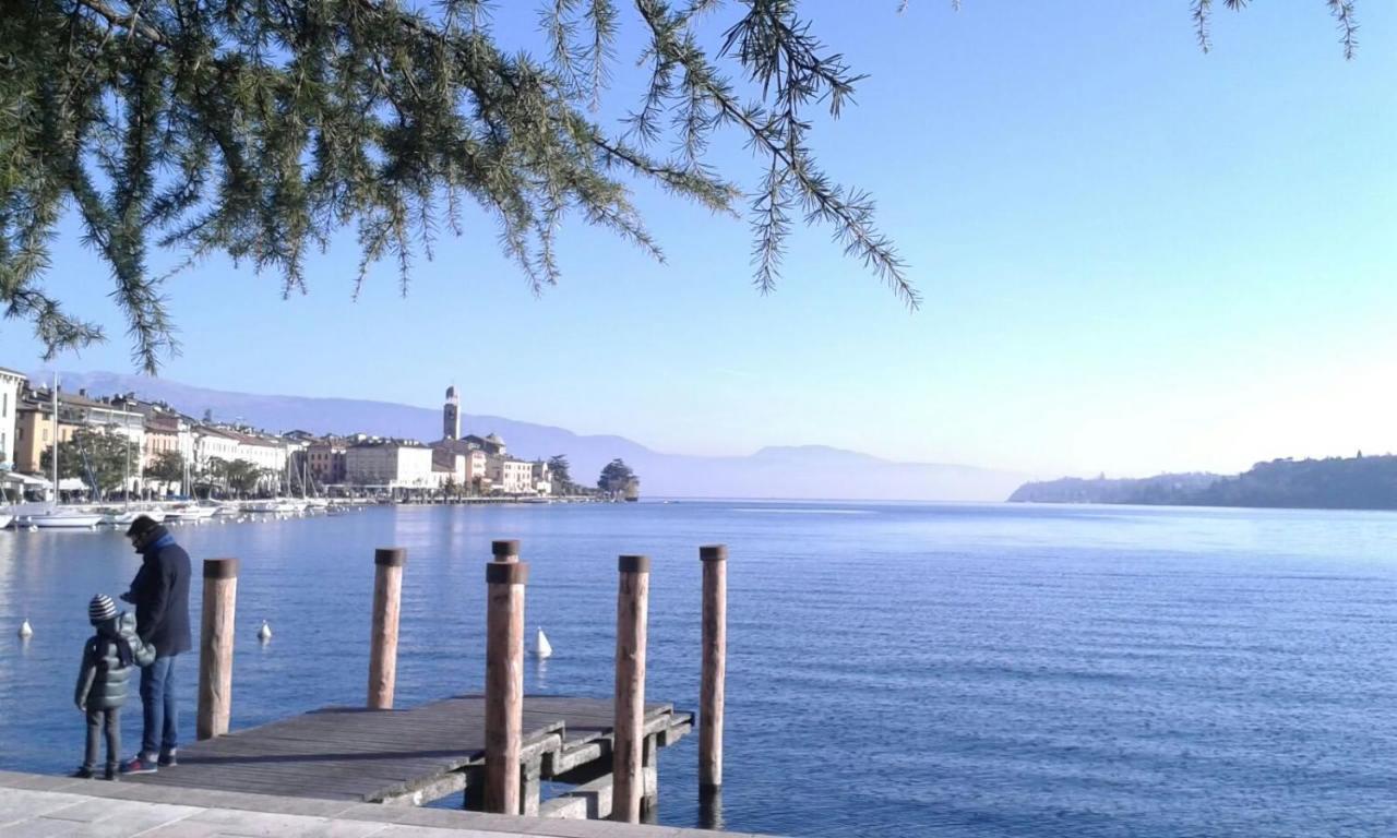 Monte Maino Bed & Breakfast Desenzano del Garda Ngoại thất bức ảnh